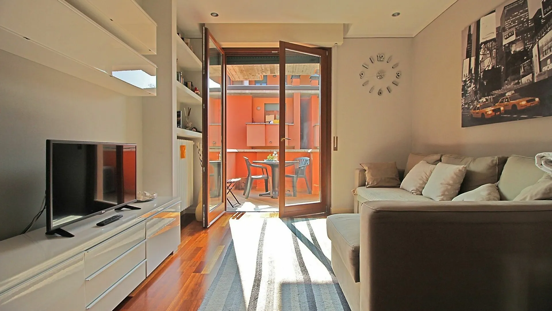 Apartment Self Salo